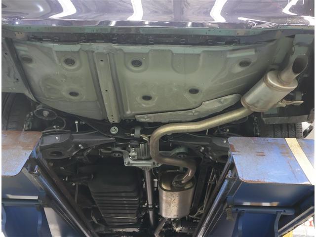 アルファード ２．５Ｓ　タイプゴールドＩＩＩ　ＬＥＤヘッドランプ　ＤＶＤ再生　フルセグ　メモリーナビ　３列シート　衝突被害軽減システム　バックカメラ　両側パワースライドドア　ＥＴＣ　ミュージックプレイヤー接続可　４ＷＤ　スマートキー（30枚目）