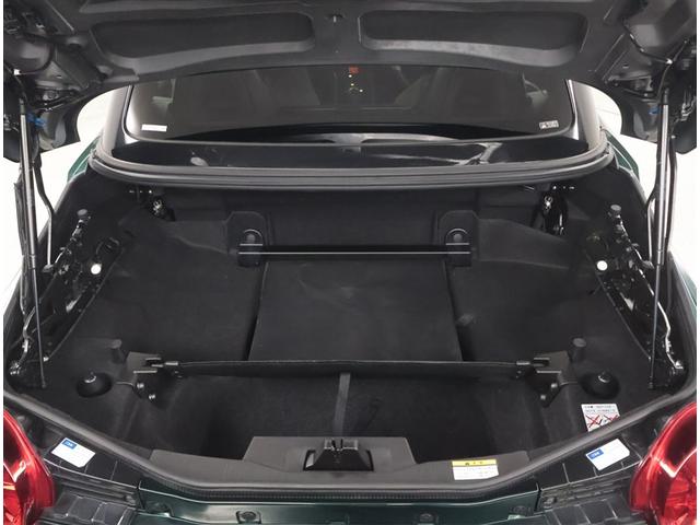 ���g���^�̃N���W�b�g��̌^�ی����@�J�b�v��v�����́A���Ԃ̃N���W�b�g���ԓ��̂Q�`�T�N�Ԃ�ی����ԂƂ��āA���Ԃ̃N���W�b�g�̂��x�����ƈꏏ�ɕی����𕥂�����Œ������X��z�̕����������ԕی��ł��B