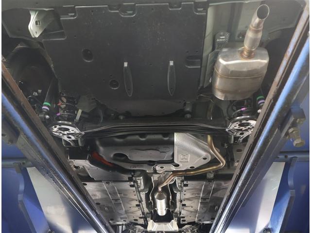 ヤリスクロス ハイブリッドＺ　インテリジェントキー　アルミホイル　寒冷地　ＬＥＤライト　リアカメラ　ナビ　クルーズコントロール　整備記録簿　横滑り防止システム　メモリーナビゲーション　電動シ－ト　パワステ　オートエアコン　ＡＢＳ（24枚目）