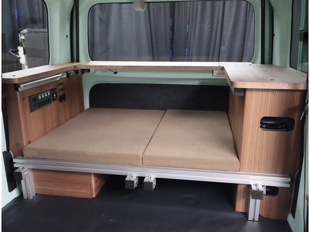 ハイゼットカーゴ クルーズターボ　パワーステアリング　ＬＥＤヘッドライト　パートタイム４ＷＤ　両側電動スライドドア　ＥＳＣ　スマートキー　アイドリングストップ　バックカメラ　キーフリー　記録簿　ＡＢＳ　オートエアコン　セキュリティ（11枚目）