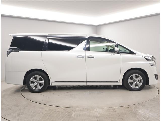 ヴェルファイア ２．５Ｘ　地デジ　ＬＥＤヘッドライト　フルフラット　ＡＵＸ　ＥＴＣ　ＤＶＤ　横滑り防止装置　記録簿　３列シート　盗難防止装置　オ－トエアコン　メモリーナビ　アルミホイール　Ｗエアコン　サイドエアバック　ＡＢＳ（4枚目）