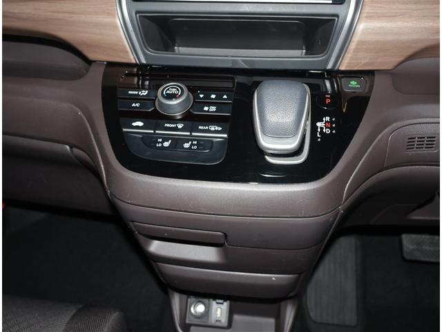 フリードハイブリッド ハイブリッド・Ｇホンダセンシング　軽減ブレーキ　キーフリーシステム　フルフラット　ミュージックプレイヤー接続可　記録簿　ＤＶＤ再生可能　サイドカーテンエアバック　メモリーナビ　後カメラ　Ａクルーズ　地デジフルセグＴＶ　横滑防止　ＡＢＳ（11枚目）