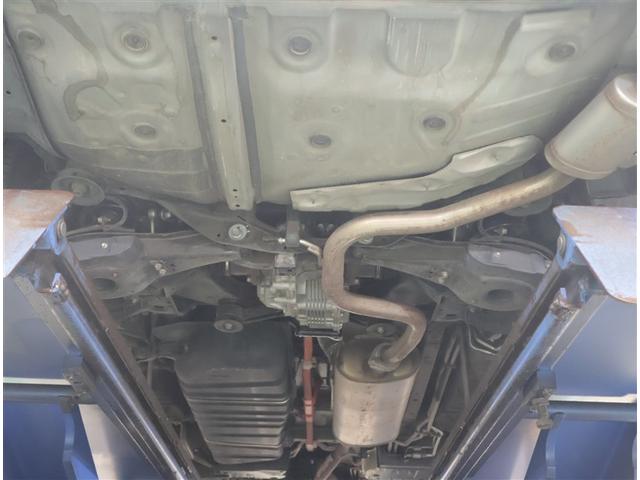 アルファードハイブリッド ＳＲ　エアコン　地デジ　両電動ドア　ミュージックプレイヤー接続可　電動シート　ＬＥＤライト　キーレス　ＥＴＣ車載器　ドラレコ　メモリナビ　Ｂカメラ　盗難防止　エアバッグ　３列シート　ＤＶＤ再生　４ＷＤ（28枚目）