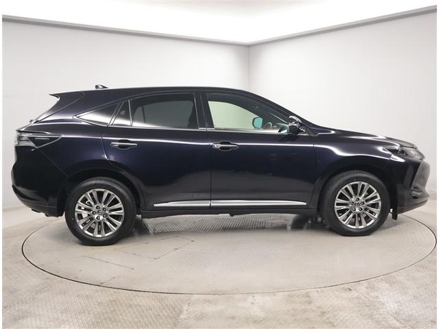 ハリアー プレミアム　カーテンエアバッグ　クルーズＣ　記録簿あり　Ｂカメラ　電動パワーシート　ＬＥＤライト　メモリナビ　横滑り防止機能　オートエアコン　Ａストップ　エアバッグ　ＡＷ　ＤＶＤ再生可　パワーウィンドウ　キーレス（4枚目）