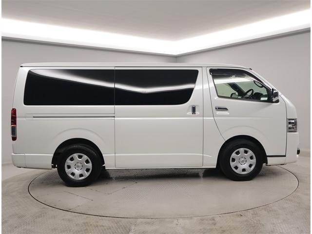 ハイエースバン スーパーＧＬ　ダークプライムＩＩ　ＬＥＤヘットライト　メモリーナビゲーション　地デジ　スマキー　ＡＢＳ　フルフラット　盗難警報装置　運転席エアバッグ　リアクーラー　オートエアコン　パワーウインドウ　記録簿　ＥＳＣ　ドラレコ　ＥＴＣ（4枚目）