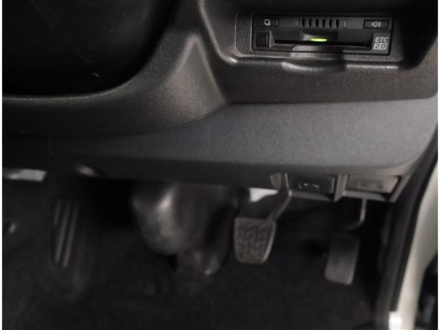 ハイエースバン スーパーＧＬ　ダークプライムＩＩ　ＬＥＤヘットライト　メモリーナビゲーション　地デジ　スマキー　ＡＢＳ　フルフラット　盗難警報装置　運転席エアバッグ　リアクーラー　オートエアコン　パワーウインドウ　記録簿　ＥＳＣ　ドラレコ　ＥＴＣ（14枚目）