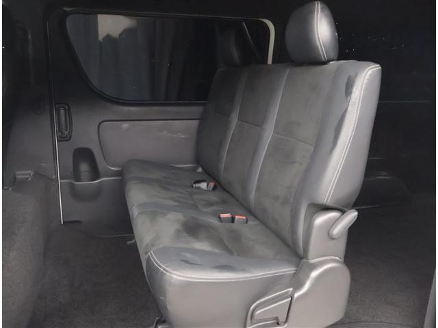 ハイエースバン スーパーＧＬ　ダークプライムＩＩ　ＬＥＤヘットライト　メモリーナビゲーション　地デジ　スマキー　ＡＢＳ　フルフラット　盗難警報装置　運転席エアバッグ　リアクーラー　オートエアコン　パワーウインドウ　記録簿　ＥＳＣ　ドラレコ　ＥＴＣ（17枚目）