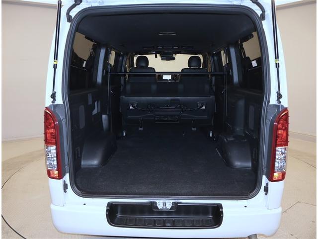 ハイエースバン スーパーＧＬ　ダークプライムＩＩ　ＬＥＤヘットライト　メモリーナビゲーション　地デジ　スマキー　ＡＢＳ　フルフラット　盗難警報装置　運転席エアバッグ　リアクーラー　オートエアコン　パワーウインドウ　記録簿　ＥＳＣ　ドラレコ　ＥＴＣ（19枚目）