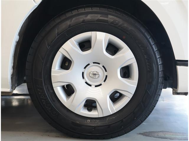 ハイエースバン スーパーＧＬ　ダークプライムＩＩ　ＬＥＤヘットライト　メモリーナビゲーション　地デジ　スマキー　ＡＢＳ　フルフラット　盗難警報装置　運転席エアバッグ　リアクーラー　オートエアコン　パワーウインドウ　記録簿　ＥＳＣ　ドラレコ　ＥＴＣ（23枚目）