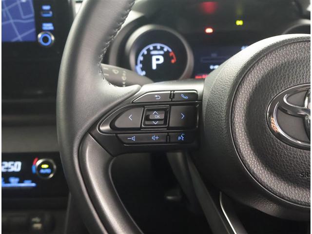 ヤリスクロス Ｇ　衝突被害軽減ブレーキ　横滑り防止機能　エアバック　盗難防止装置　フルオートエアコン　スマートキー＆プッシュスタート　アルミ　ナビ　定期点検記録簿　キーフリー　メモリナビ　パワーウインドウ　ＥＴＣ車載器（7枚目）