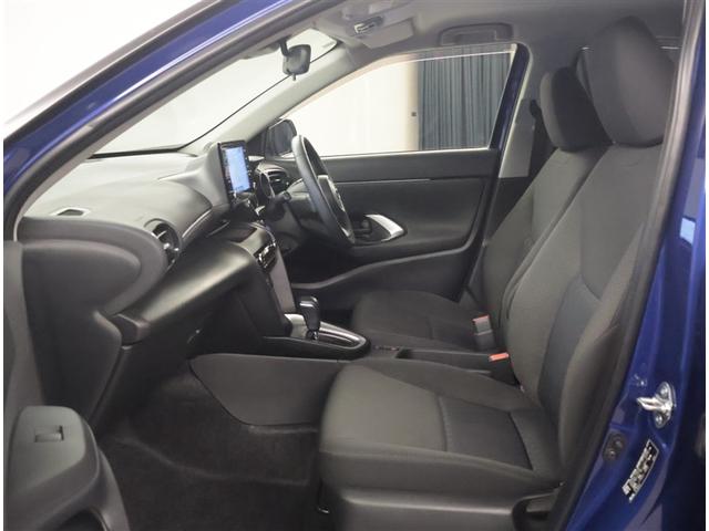 ヤリスクロス Ｇ　衝突被害軽減ブレーキ　横滑り防止機能　エアバック　盗難防止装置　フルオートエアコン　スマートキー＆プッシュスタート　アルミ　ナビ　定期点検記録簿　キーフリー　メモリナビ　パワーウインドウ　ＥＴＣ車載器（18枚目）