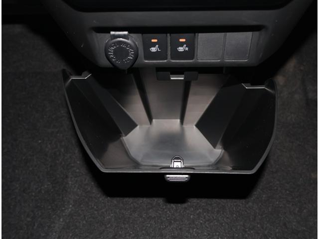 ルーミー カスタムＧ－Ｔ　Ｗ電動ドア　アイドリングストップ機能　運転席助手席エアバッグ　クルーズＣ　エアバック　キーレスエントリー　バックガイドモニター　パワーウインドウ　フルフラットシート　インテリキー　ＬＥＤ　アルミ（15枚目）