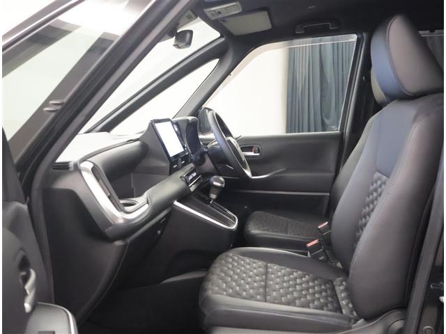 ヴォクシー ハイブリッドＳ－Ｚ　両側Ｐドア　カーテンエアバック　スマキ　プリクラッシュセーフティシステム　Ｗエアコン　Ｒカメラ　ＤＶＤプレーヤー　地デジ　アルミ　１００Ｖ　クルーズコントロール　横滑り防止機能　ＬＥＤランプ　ナビＴＶ（16枚目）