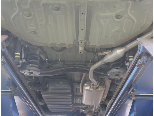 ヴォクシー ハイブリッドＳ－Ｚ　両側Ｐドア　カーテンエアバック　スマキ　プリクラッシュセーフティシステム　Ｗエアコン　Ｒカメラ　ＤＶＤプレーヤー　地デジ　アルミ　１００Ｖ　クルーズコントロール　横滑り防止機能　ＬＥＤランプ　ナビＴＶ（22枚目）