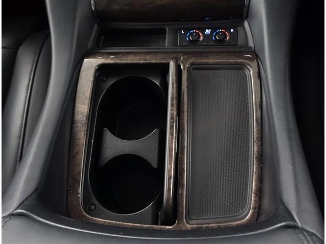 アルファード ３．５エグゼクティブラウンジ　ＰＣＳ　ＬＥＤ　横滑り防止装置　寒冷地仕様　バックモニタ　サンルーフ　ＡＣ１００Ｖ　両側パワースライドドア　本革シート　電動シート　アイドリングストップ　エアバッグ　盗難防止装置　ＡＢＳ　ＥＴＣ　四駆（17枚目）