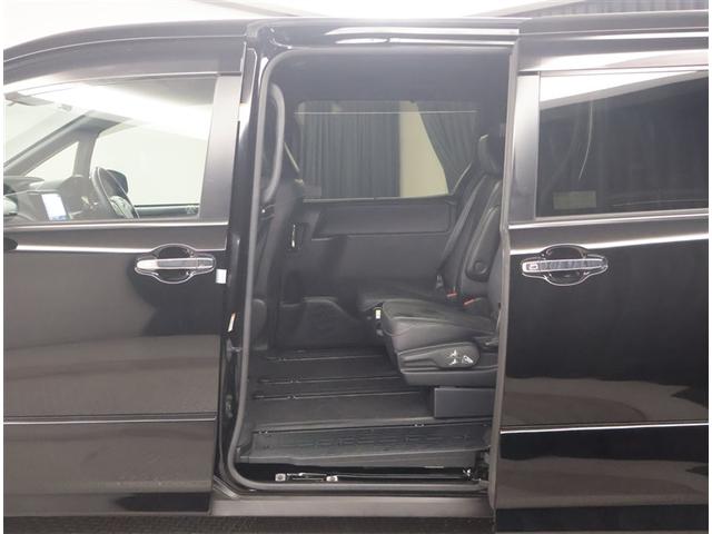 ヴォクシー ハイブリッドＺＳ　煌ＩＩＩ　両側オートスライドドア　点検記録簿　ＬＥＤライト　オートクルーズ　Ｂモニター　ＡＢＳ　エアバッグ　横滑り防止機能　アルミ　スマキー　キーレス　オートエアコン　ＤＶＤ再生可能　フルセグＴＶ　ナビ＆ＴＶ（25枚目）