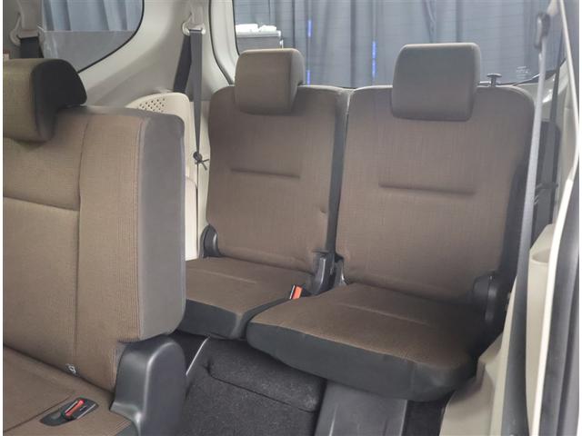 シエンタ Ｇ　両側パワ－スライドドア　点検記録簿　スマートキー＆プッシュスタート　アイドリングストップ車　ＤＶＤ再生可　ウォークスルー　横滑り防止システム　ＷエアＢ　メモリーナビゲーション　盗難防止システム　ＡＢＳ（19枚目）