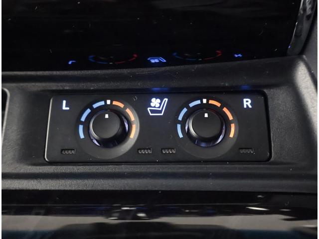 アルファード 2.5S Cパッケージ PWシート 両側PSドア ルーフ DVD再生可能 Wエアコン 地デジ ナビTV Bカメラ 記録簿有 ETC車載器 アルミホイール クルコン 横滑り防止 LEDヘッドライト セキュリティ フルフラット(17枚目)