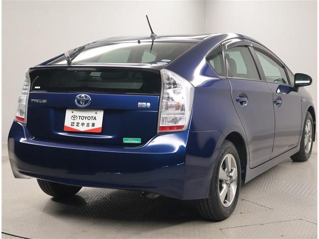 プリウス Ｓ　スマートＫＥＹ　前席パワーウィンドウ　ＶＳＣ　ダブルエアバック　記録簿付き　ナビＴＶ　フルセグテレビ　ＡＵＸ端子　ＨＤＤナビゲーション　キーレスエントリー　ＤＶＤ視聴可能　イモビライザー　エアＢ（3枚目）