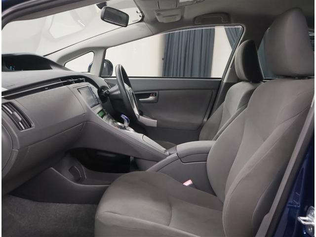 プリウス Ｓ　スマートＫＥＹ　前席パワーウィンドウ　ＶＳＣ　ダブルエアバック　記録簿付き　ナビＴＶ　フルセグテレビ　ＡＵＸ端子　ＨＤＤナビゲーション　キーレスエントリー　ＤＶＤ視聴可能　イモビライザー　エアＢ（11枚目）