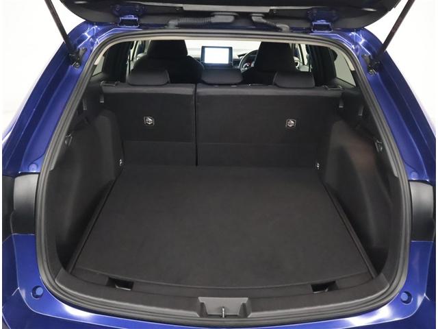 カローラツーリング ハイブリッド　Ｓ　ＴＳＳ　Ｂカメ　アルミ　横滑防止　整備記録簿　ＡＡＣ　イモビ　ＬＥＤライト　キーフリーシステム　ＥＴＣ装備　スマートキー　パワーウィンドウ　カーテンエアバック　メモリナビ　エアバッグ　ＡＢＳ　カーナビ（18枚目）