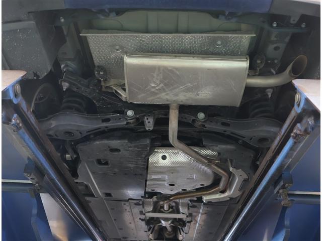 カローラツーリング ハイブリッド　Ｓ　ＴＳＳ　Ｂカメ　アルミ　横滑防止　整備記録簿　ＡＡＣ　イモビ　ＬＥＤライト　キーフリーシステム　ＥＴＣ装備　スマートキー　パワーウィンドウ　カーテンエアバック　メモリナビ　エアバッグ　ＡＢＳ　カーナビ（20枚目）