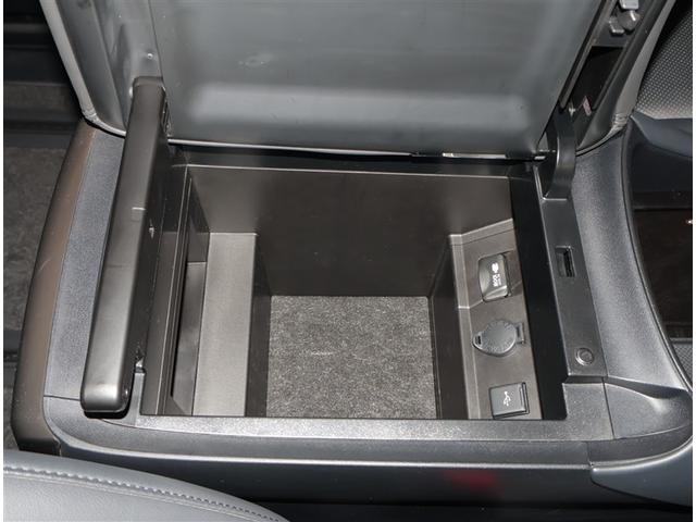 アルファード ２．５Ｓ　Ｃパッケージ　パワ－シ－ト　両側オートスライドドア　ＡＣ　定期点検記録簿　地デジ　スマートキ　メモリーナビゲーション　ＷＳＲ　Ｂモニタ　ＤＶＤ再生可能　ナビテレビ　リアオートエアコン　横滑り防止　ＥＴＣ車載器　３列（20枚目）