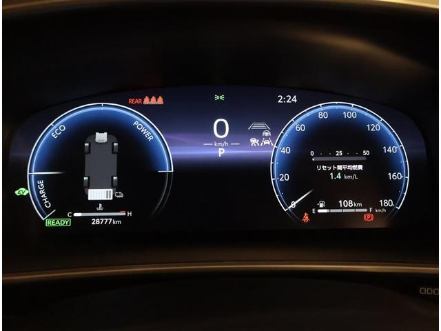 カローラクロス ハイブリッド　Ｚ　衝突軽減Ｂ　アルミ　エアコン　ムーンルーフ　Ｐシート　点検記録簿　フルセグＴＶ　ＬＥＤライト　助手席エアバッグ　ＥＳＣ　リヤカメラ　盗難防止システム　クルコン　メディアプレイヤー接続　ＡＣ１００Ｖ（9枚目）