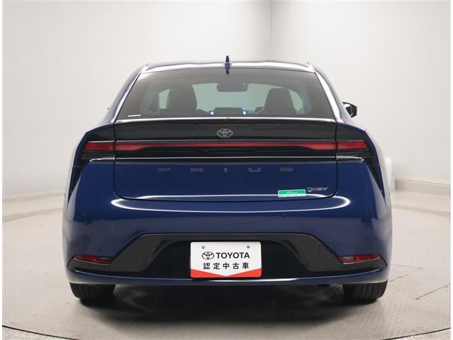 プリウス Ｚ　衝突回避ブレーキ　ＬＥＤヘット　ナビ＆ＴＶ　アルミホイル　クルコン　ＡＣ１００Ｖ電源　試乗車　盗難防止システム　ＰＷシート　ＡＣ　パワーウインドウ　メモリナビ　運転席エアバッグ　横滑り防止装置　ＡＢＳ（2枚目）