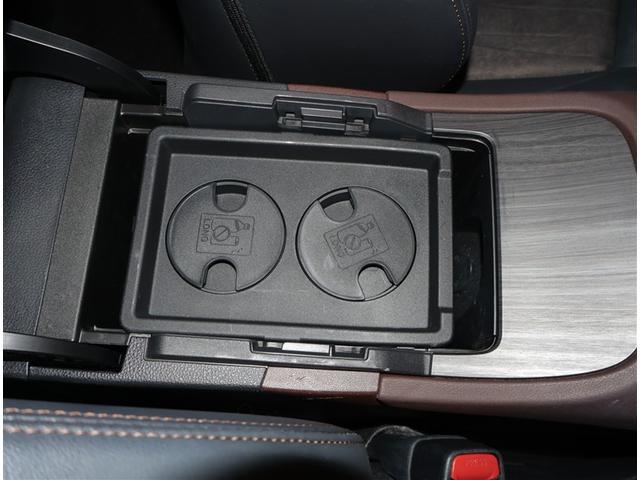 ハリアーハイブリッド Ｚ　衝突軽減Ｓ　地デジＴＶ　ＬＥＤライト　リヤカメラ　アルミホイル　横滑り防止機能　ドライブレコーダ　ナビＴＶ　クルコン　盗難防止システム　ＡＵＸ　サイドエアバッグ　ＡＢＳ　ＡＡＣ　スマートキー　ＥＴＣ付（16枚目）