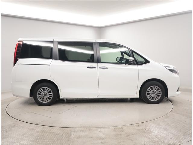 エスクァイア Ｇｉ　地上デジタル　両側オートスライドドア　Ｓキー　横滑防止装置　Ｂモニター　ＡＵＸ　ＥＴＣ車載器　キーレス　リアエアコン　パワーウィンドウ　オートエアコン　イモビライザー　記録簿有　ＬＥＤライト　アルミ（4枚目）