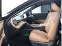 パワーシート搭載。微妙な調整が手軽にでき、ピッタリのポジションで運転することが可能です。