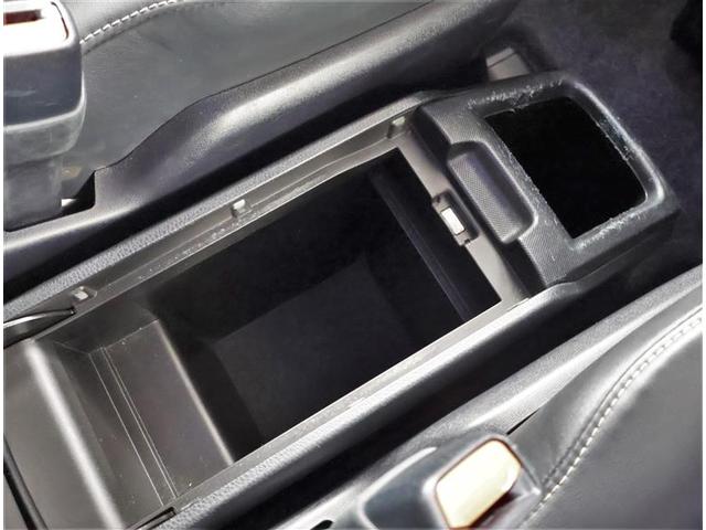 エスクァイア Ｇｉ　エアロ付き　両側Ｐドア　スマートキーＰスタート　リアカメラ　アイドリングＳＴＯＰ　ＥＴＣ車載器　オートエアコン　イモビライザー　オートクルーズコントロール　キーレス　ナビＴＶ　定期点検記録簿　ＡＢＳ（16枚目）