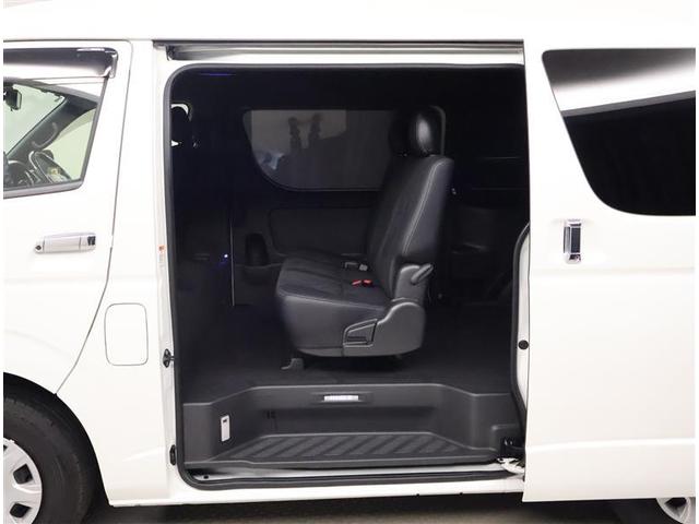 ハイエースバン スーパーＧＬ　ダークプライムＩＩ　リアエアコン　エアバッグ　横滑り防止機能　ＬＥＤライト　キーレスエントリー　地デジ　エアコン　助手席エアバッグ　パワステ　パワーウインドウ　ＤＶＤ再生　ミュージックプレイヤー接続可　Ｂカメラ　ＡＢＳ（19枚目）