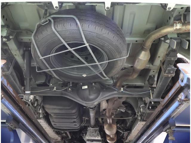 ハイエースバン スーパーＧＬ　ダークプライムＩＩ　リアエアコン　エアバッグ　横滑り防止機能　ＬＥＤライト　キーレスエントリー　地デジ　エアコン　助手席エアバッグ　パワステ　パワーウインドウ　ＤＶＤ再生　ミュージックプレイヤー接続可　Ｂカメラ　ＡＢＳ（23枚目）