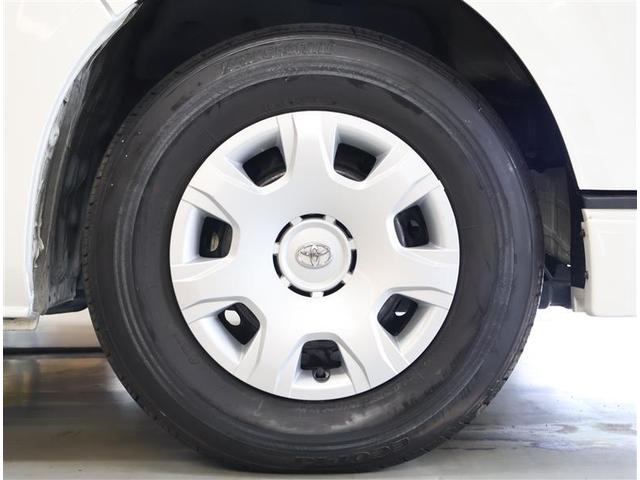 ハイエースバン スーパーＧＬ　ダークプライムＩＩ　リアエアコン　エアバッグ　横滑り防止機能　ＬＥＤライト　キーレスエントリー　地デジ　エアコン　助手席エアバッグ　パワステ　パワーウインドウ　ＤＶＤ再生　ミュージックプレイヤー接続可　Ｂカメラ　ＡＢＳ（24枚目）