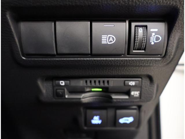 カローラクロス ハイブリッド Z AC100V電源 衝突軽減B スマキ- Bモニター アクティブクルーズコントロール メモリナビ イモビ LED AC 運転席Pシート メディアプレイヤー接続 キーレス パワステ アルミ エアバッグ(16枚目)
