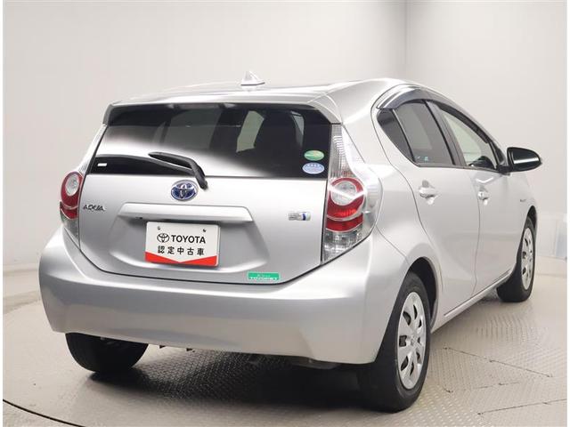 アクア S スマートキープッシュスタート キーレスエントリ LEDヘッドライト イモビ ナビ&TV オートエアコン デュアルエアバック ESC Bカメラ パワーウィンドウ AUX端子 SRS ワンセグTV ABS(3枚目)