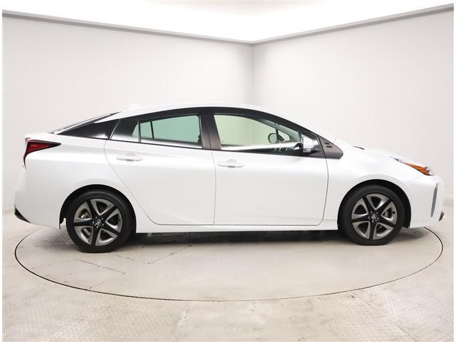 プリウス Ｓツーリングセレクション　エアバック　地デジ　Ｂモニ　定期点検記録簿　ＬＥＤヘッド　イモビ　オートクルーズ　横滑り防止　サイドエアバック　ドラレコ付き　ＤＶＤ再生可　ＥＴＣ　スマートキー　メモリ－ナビ　助手席エアバック　ＡＢＳ（4枚目）