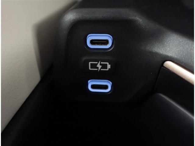 クラウンクロスオーバー Gアドバンスド・レザーパッケージ TSS レザー フルセグTV パワーシート LEDヘッドライト クルーズコントロール Bカメラ ドライブレコーダ オートエアコン アルミホイル ETC付 横滑り防止装置 4WD TV 盗難防止装置(11枚目)