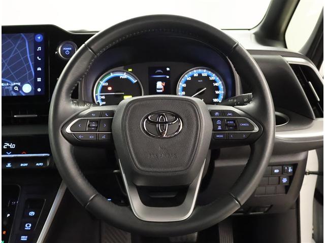 とっても操作しやすいステアリングの形状になってますね＾＾