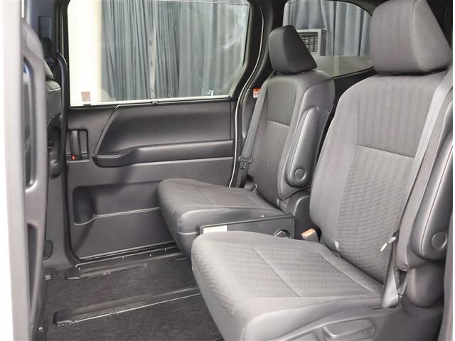 もちろんフロアマットも綺麗にしますよー！！