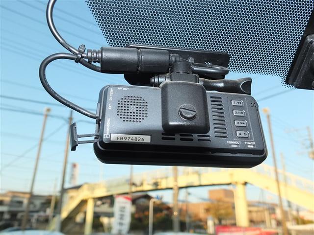 ハイエースバン ロングDX ダブルエアコン 助手席エアバッグ LEDライト PW 運転席エアバッグ ナビテレビ 横滑り防止 整備点検記録簿 イモビ付 パワーステアリング エアコン ミュージックプレイヤー接続可 ABS キーレス(14枚目)