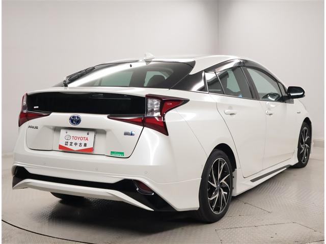 プリウス Ａプレミアム　電動パワーシート　黒革シート　エアロ　ＡＣ１００Ｖ　ＬＥＤライト　地デジフルセグ　Ｒカメラ　スマキー　クルコン　メモリナビ　ＡＣ　ＥＴＣ　整備記録簿　キーレスエントリー　イモビ　アルミホイール　ＡＢＳ（3枚目）