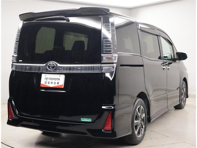 ヴォクシー ＺＳ　煌ＩＩＩ　プリクラッシュ　スマートキ　アイスト　ＤＶＤ再生機能　記録簿付き　横滑り防止装置　ナビＴＶ　アルミ　三列シート　ＷＡＣ　盗難防止　オートエアコン　キーレス　ＥＴＣ装備　パワステ　メモリナビ　クルコン（3枚目）