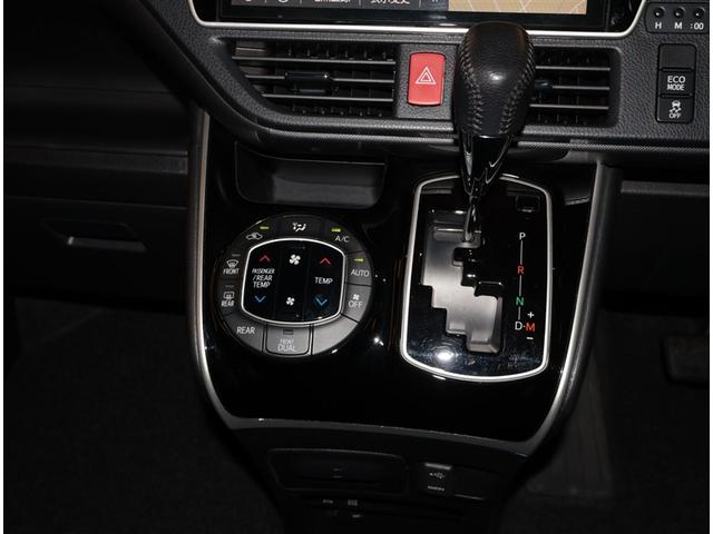 ヴォクシー ＺＳ　煌ＩＩＩ　プリクラッシュ　スマートキ　アイスト　ＤＶＤ再生機能　記録簿付き　横滑り防止装置　ナビＴＶ　アルミ　三列シート　ＷＡＣ　盗難防止　オートエアコン　キーレス　ＥＴＣ装備　パワステ　メモリナビ　クルコン（12枚目）