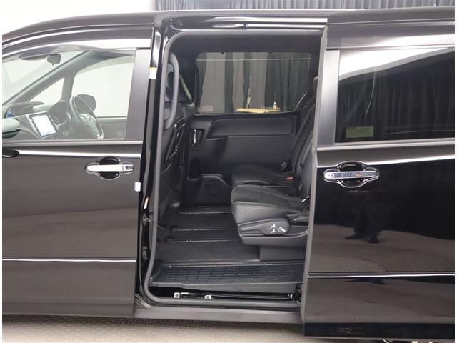 ヴォクシー ＺＳ　煌ＩＩＩ　プリクラッシュ　スマートキ　アイスト　ＤＶＤ再生機能　記録簿付き　横滑り防止装置　ナビＴＶ　アルミ　三列シート　ＷＡＣ　盗難防止　オートエアコン　キーレス　ＥＴＣ装備　パワステ　メモリナビ　クルコン（19枚目）