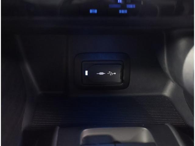 ハリアー Z 盗難防止 運転席パワーシート 地デジ 横滑防止装置 リアビューカメラ ヘッドライトLED アルミホイール 点検記録簿 Wエアバッグ キーレス ドラレコ付き スマートキ- サイドエアバッグ エアコン(14枚目)