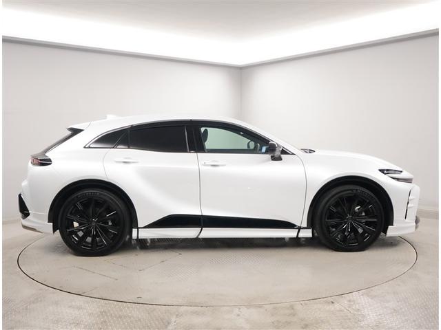クラウンスポーツ Ｚ　ムーンルーフ　ＡＷＤ　フルセグテレビ　ＥＴＣ車載器　ＴＶナビ　クルコン　横滑り防止装置　エアバッグ　本革　ＡＣ１００Ｖ　ミュージックプレイヤー接続可　メモリナビ　ドラレコ　寒冷地仕様　キーレス　ＡＢＳ（4枚目）