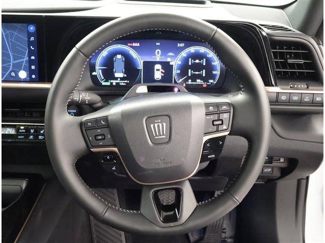 クラウンスポーツ Ｚ　ムーンルーフ　ＡＷＤ　フルセグテレビ　ＥＴＣ車載器　ＴＶナビ　クルコン　横滑り防止装置　エアバッグ　本革　ＡＣ１００Ｖ　ミュージックプレイヤー接続可　メモリナビ　ドラレコ　寒冷地仕様　キーレス　ＡＢＳ（6枚目）